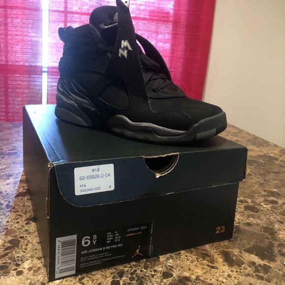 Air Jordan Retro 8 - Picture 2 of 3